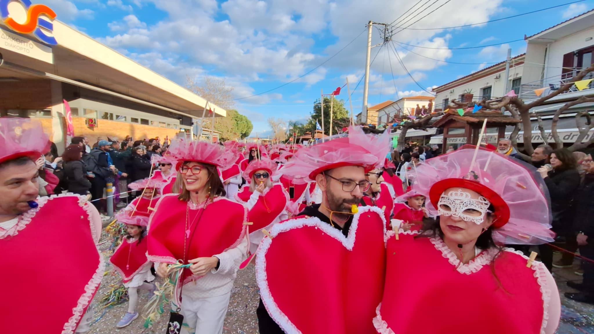 Διακοπτό: Το Καρναβάλι στον σταθμό του κεφιού ΦΩΤΟ