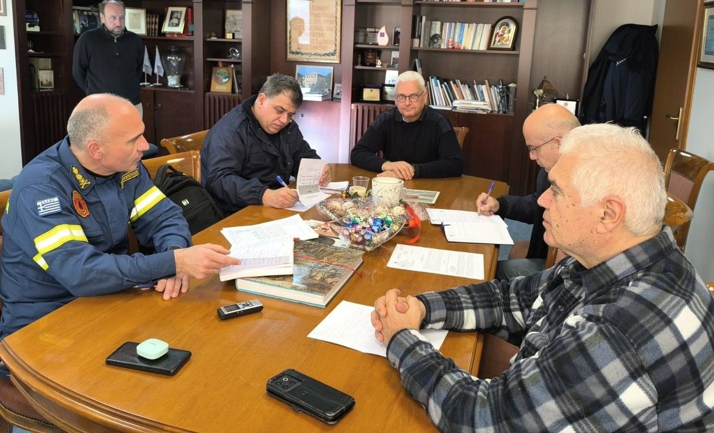 Αχαΐα: Συντονισμός εμπλεκομένων λόγω καιρικών φαινομένων – Εκκληση της Πολιτικής Προστασίας στους πολίτες