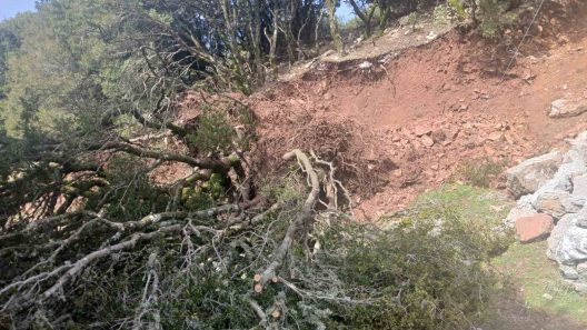 Αχαΐα: Εικόνες «αποκάλυψης» σε ορεινά χωριά μετά το πέρασμα της κακοκαιρίας ΦΩΤΟ