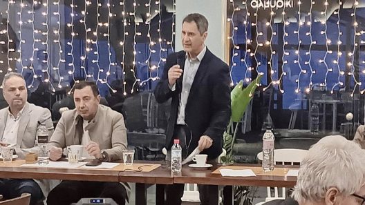 Η συνέλευση των Τουριστικών και Εμπορικών Επιχειρήσεων Δυτικής Αιγιάλειας ΦΩΤΟ