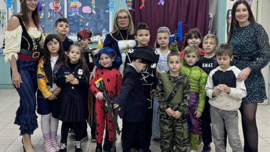 Μασκαρέματα στο Δημοτικό Σχολείο Μιχοΐου ΦΩΤΟ