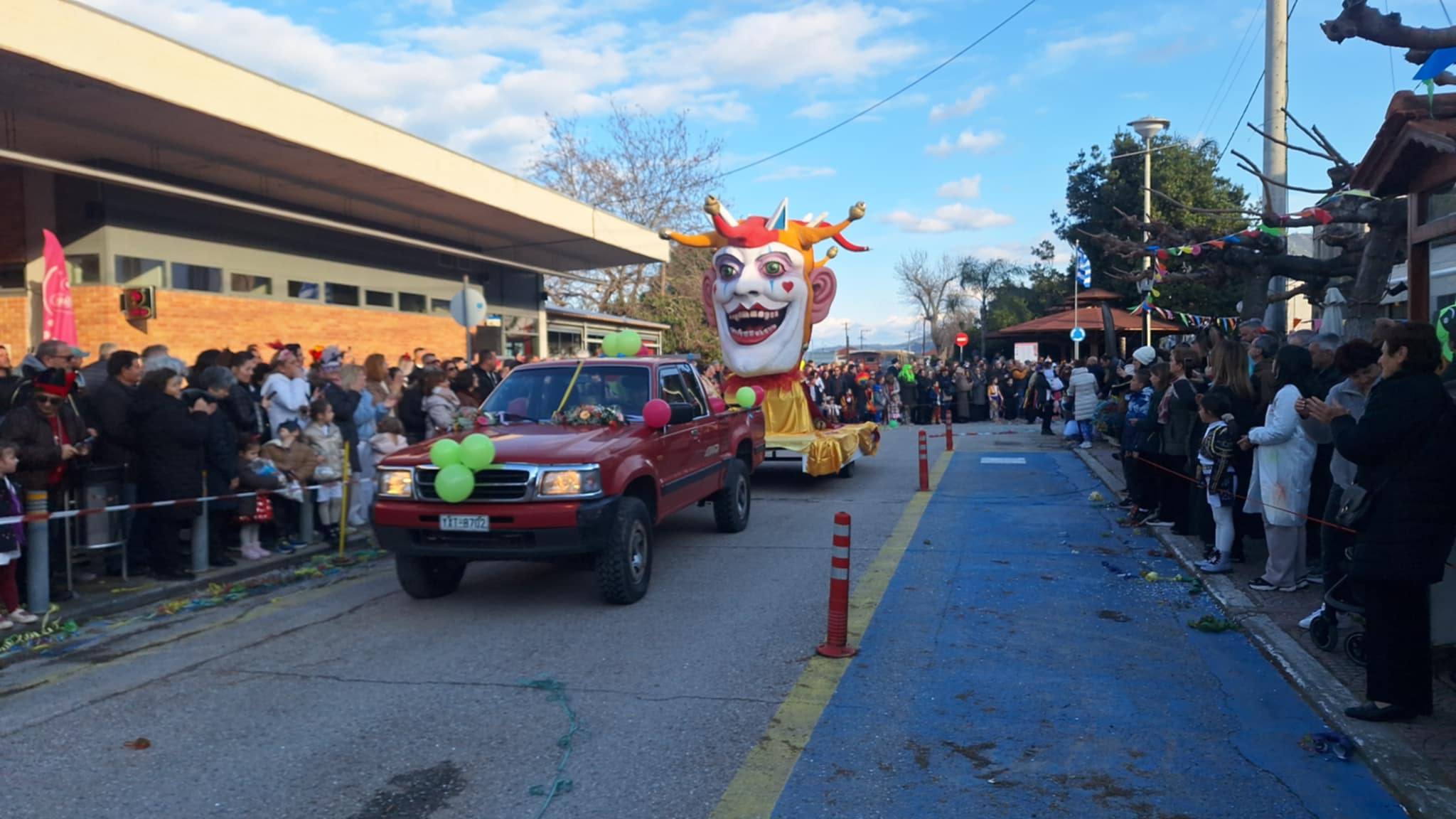 Διακοπτό: Το Καρναβάλι στον σταθμό του κεφιού ΦΩΤΟ
