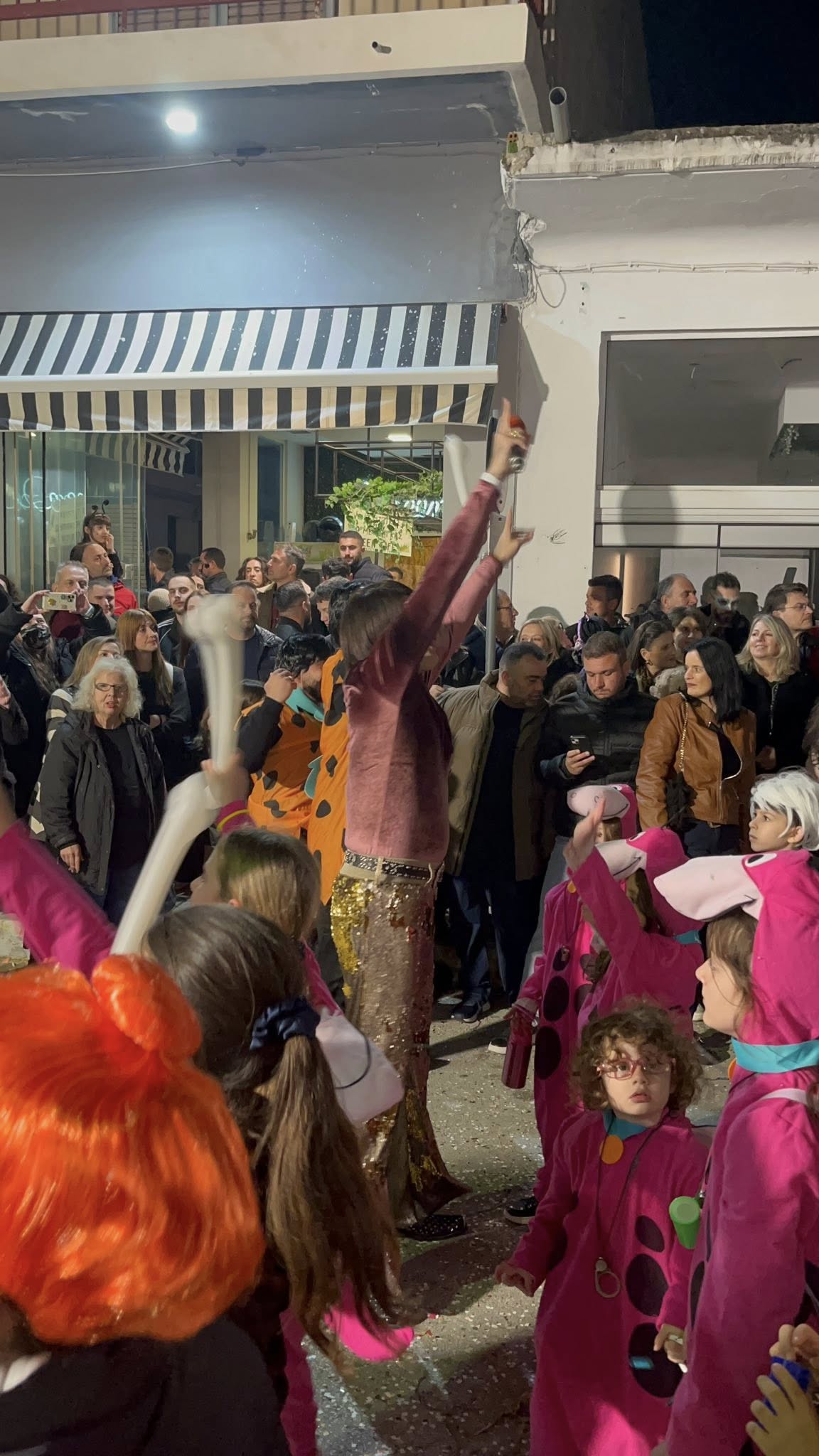 Ο Σκιαδαρέσης με Τόνι Σφήνο...«πέταξαν» Καρναβαλικά στην Ανδραβίδα ΦΩΤΟ