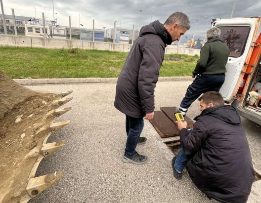 Ακτή Δυμαίων Πάτρας: Ελεγχοι σε αγωγούς και φρεάτια για τις πλημμύρες με ειδικές κάμερες- Eπιβεβαίωση του Patrapress.gr για την λύση ΦΩΤΟ