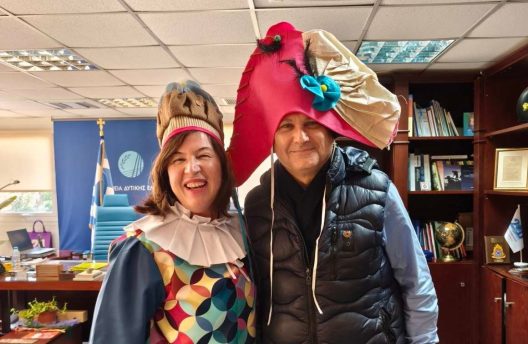 Πήρε το «παράσημο» του Πατρινού Καρναβαλιού, ο Αντιπεριφερειάρχης Φ. Ζαΐμης ΦΩΤΟ