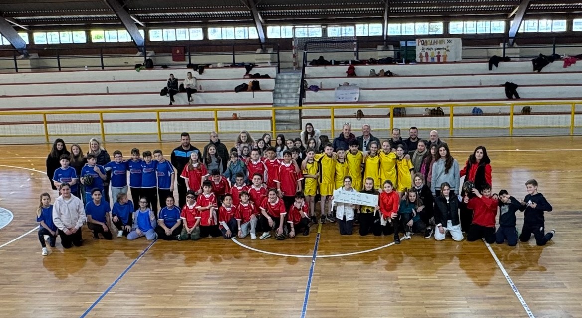 Σχολικό μπάσκετ για μαθητές της Αιγιάλειας ΦΩΤΟ 25 Σχολικό μπάσκετ για μαθητές της Αιγιάλειας ΦΩΤΟ