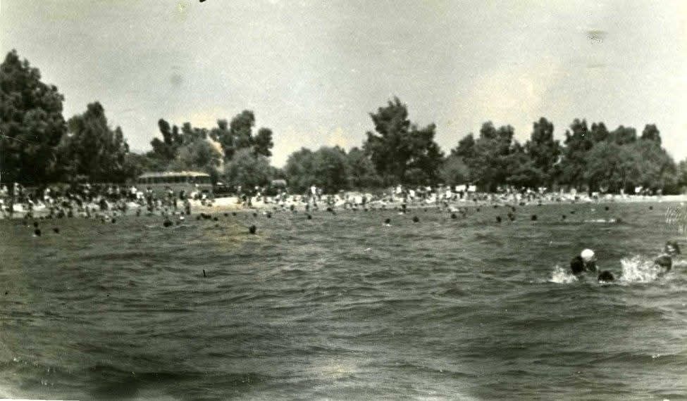 Η ιστορική Πλαζ «Άνθη» του Αιγίου...χθες και σήμερα ΦΩΤΟ 28 Η ιστορική Πλαζ «Άνθη» του Αιγίου...χθες και σήμερα ΦΩΤΟ