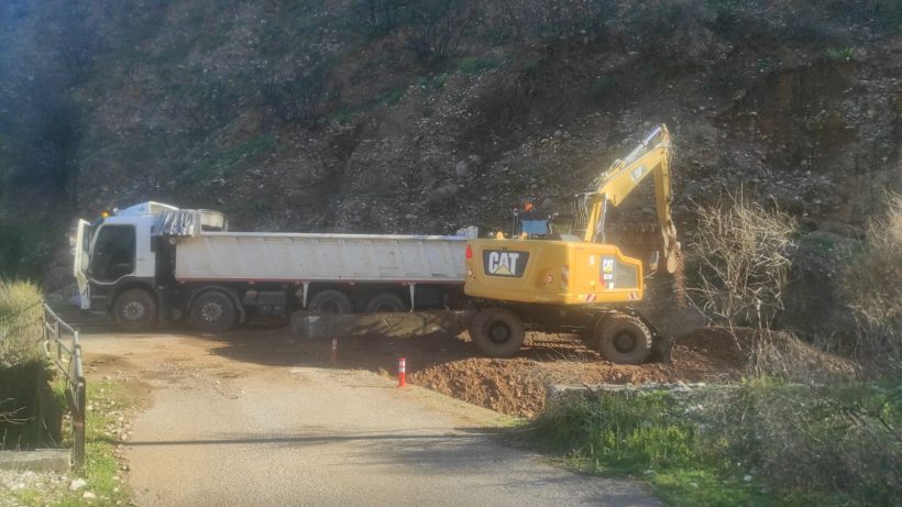 Πάτρα: Η Πολιτική Προστασία στα «απόνερα» της κακοκαιρίας στην Βούντενη ΦΩΤΟ