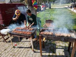 Μετέτρεψαν τα αγροτικά σε άρματα και τι διασκέδασαν στο Πάος Καλαβρύτων ΦΩΤΟ 32 Μετέτρεψαν τα αγροτικά σε άρματα και τι διασκέδασαν στο Πάος Καλαβρύτων ΦΩΤΟ
