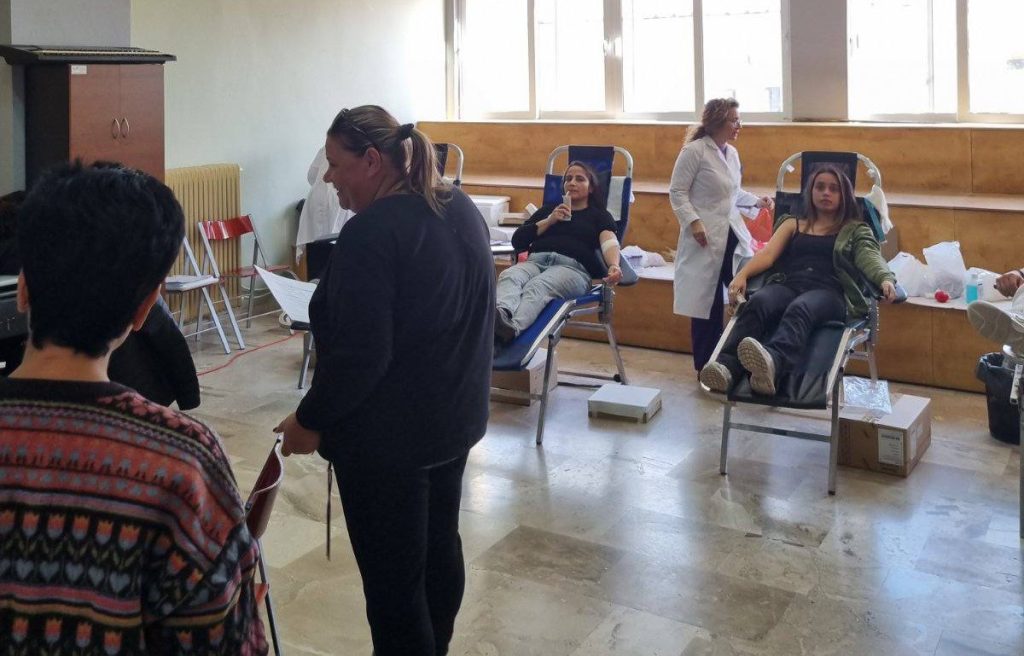 Αιμοδοσία στο ΓΕΛ Αιγείρας, με τον «Δεσμό» ΦΩΤΟ