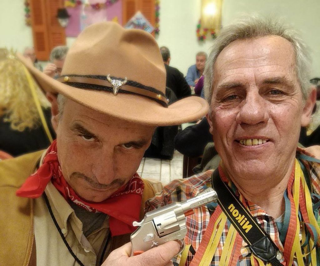 Ο Αποκριάτικος Χορός στον Ελαιώνα από τις «Τρυπιώτισσες» ΦΩΤΟ