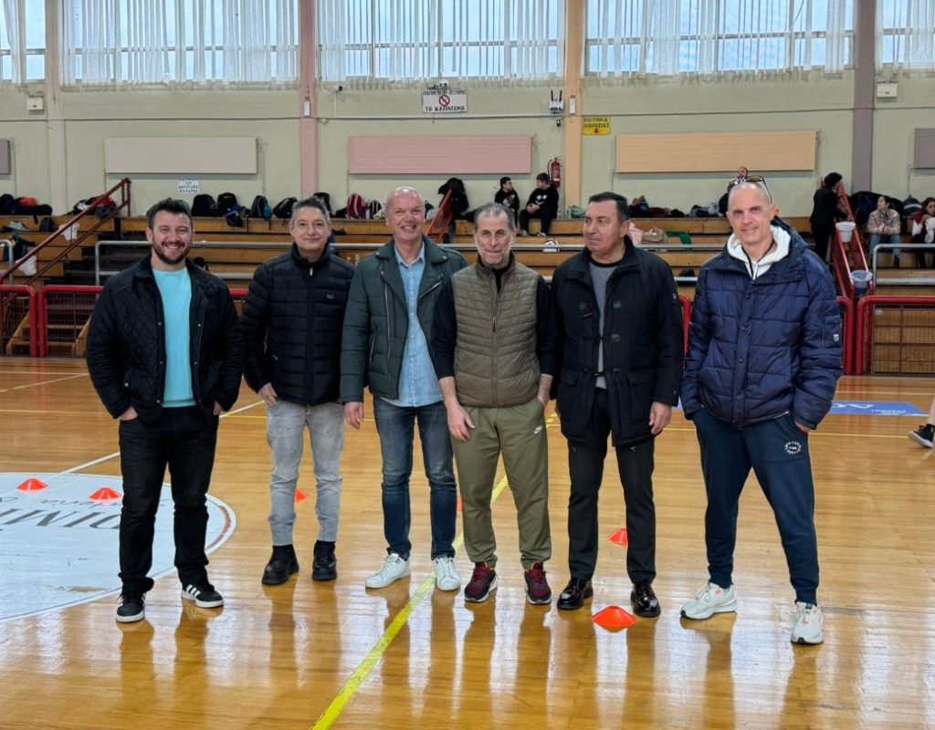 Σχολικό μπάσκετ για μαθητές της Αιγιάλειας ΦΩΤΟ