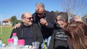 Εφτιαξε φασολάδα και χαλάρωσε στα Κούλουμα της Αιγιάλειας ο Υφυπουργός Πολιτισμού Ι. Φωτήλας ΦΩΤΟ 31 Εφτιαξε φασολάδα και χαλάρωσε στα Κούλουμα της Αιγιάλειας ο Υφυπουργός Πολιτισμού Ι. Φωτήλας ΦΩΤΟ