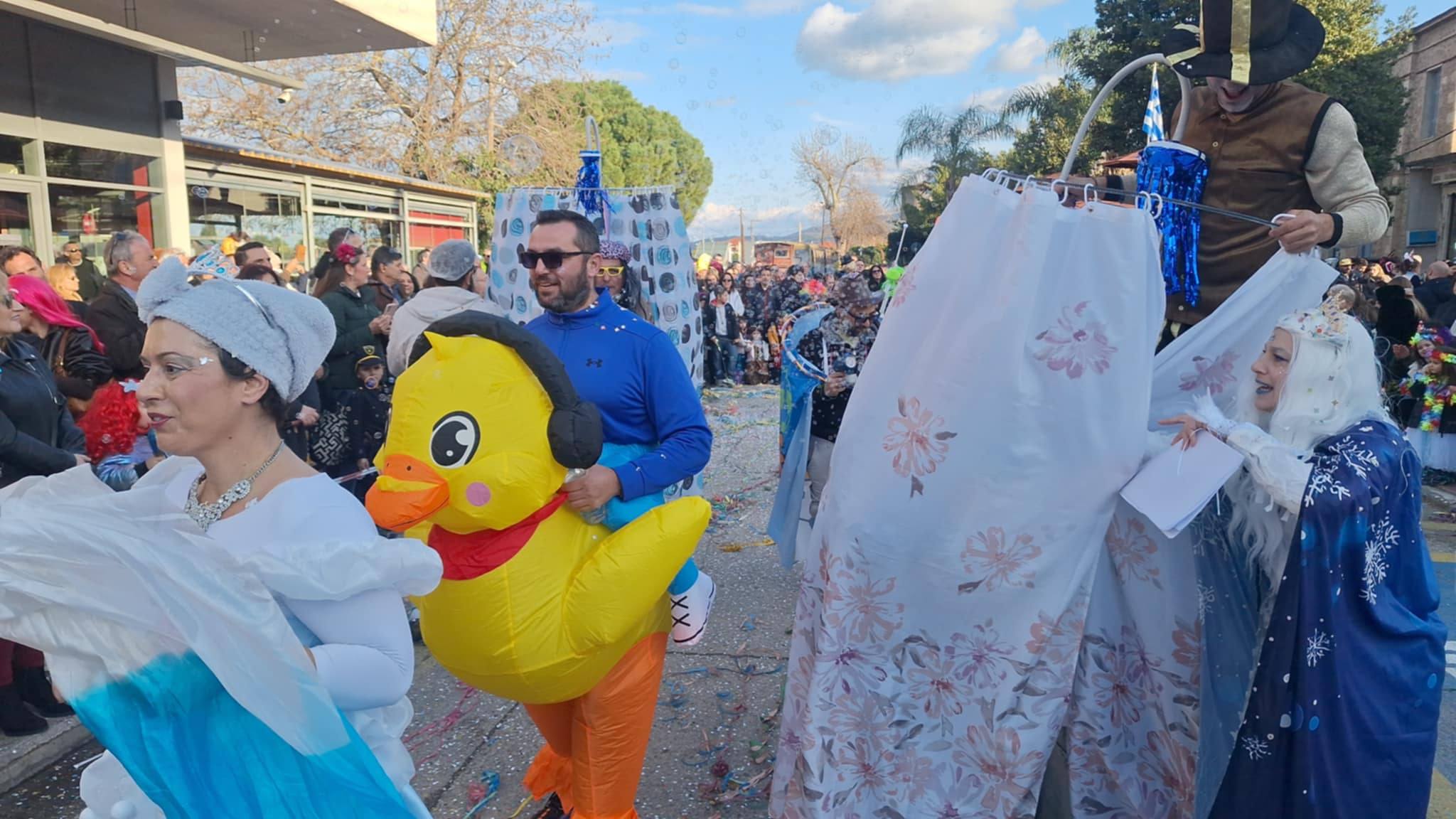 Διακοπτό: Το Καρναβάλι στον σταθμό του κεφιού ΦΩΤΟ