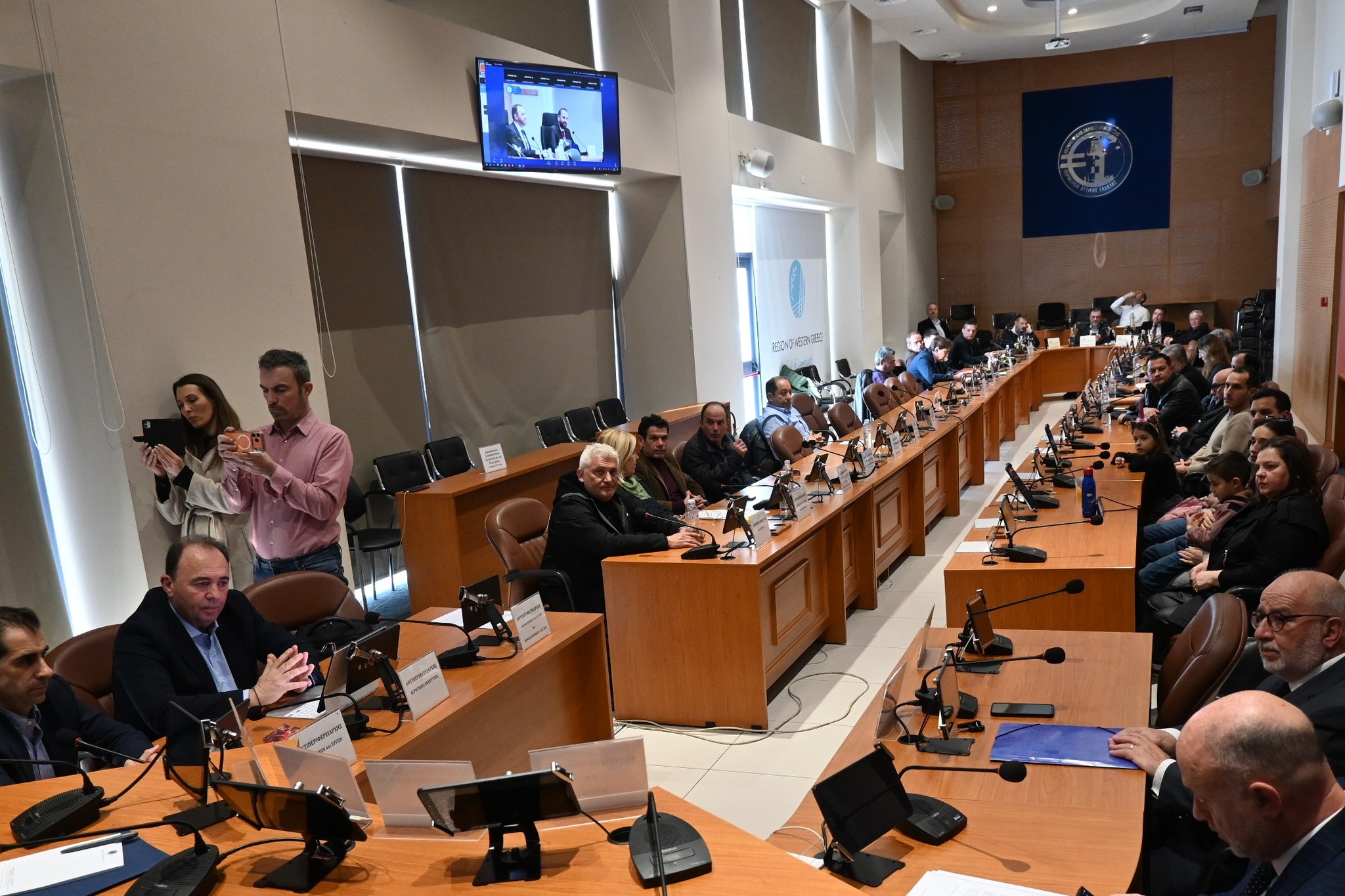 Πάτρα: Τιμητική πλακέτα στον αείμνηστο Περιφερειακό σύμβουλο Αρη Τηλιγάδη ΦΩΤΟ