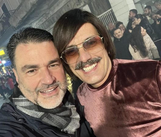 Ο Σκιαδαρέσης με Τόνι Σφήνο...«πέταξαν» Καρναβαλικά στην Ανδραβίδα ΦΩΤΟ 26 Ο Σκιαδαρέσης με Τόνι Σφήνο...«πέταξαν» Καρναβαλικά στην Ανδραβίδα ΦΩΤΟ