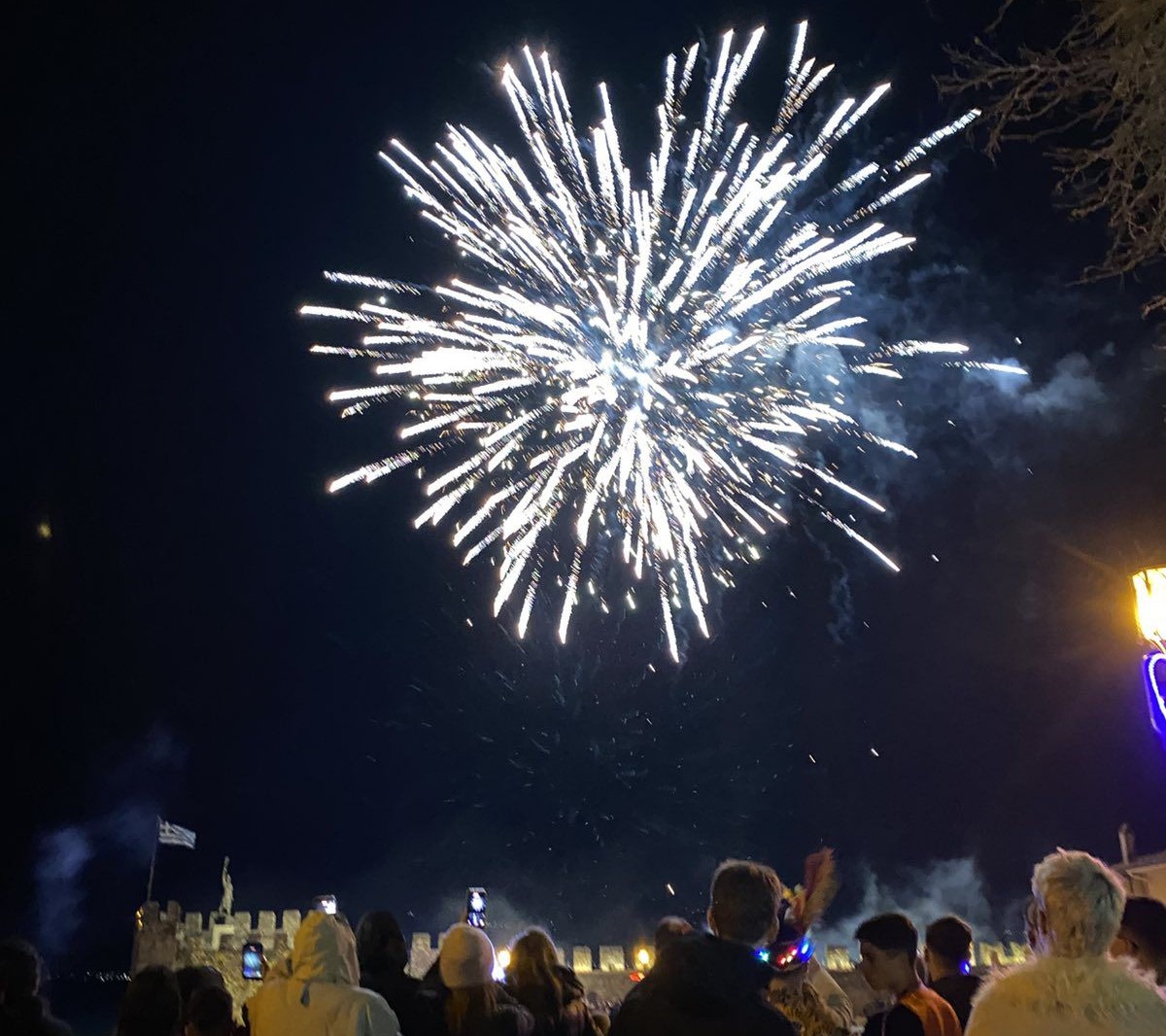 Γονείς και παιδιά «σήκωσαν» το Επαχτίτικο Καρναβάλι ΦΩΤΟ