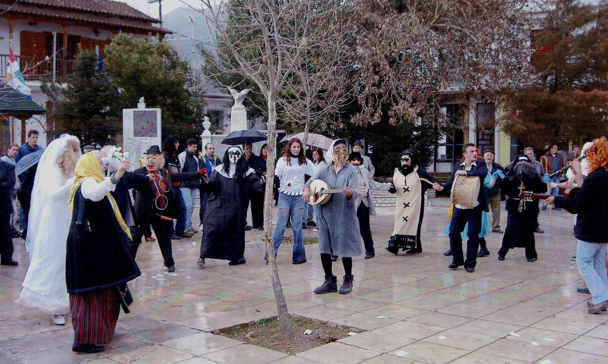 Ξεκαρδιστικός γαΐδουρογάμος στο Καρναβάλι της Κλειτορίας ΦΩΤΟ