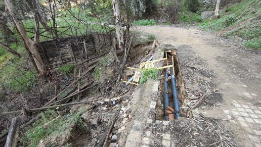 Πάτρα: Επικίνδυνο το Δασσύλιο μετά τις έντονες βρχοχές ΦΩΤΟ