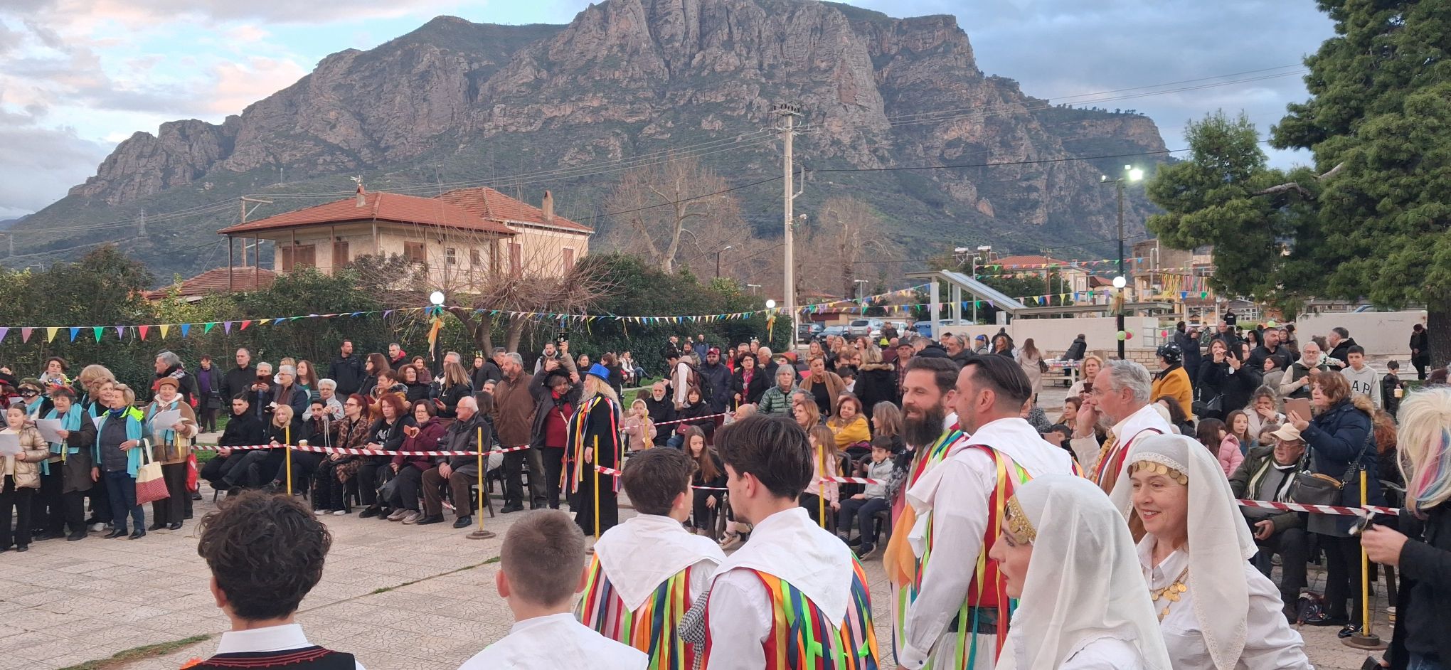 Διακοπτό: Το Καρναβάλι στον σταθμό του κεφιού ΦΩΤΟ