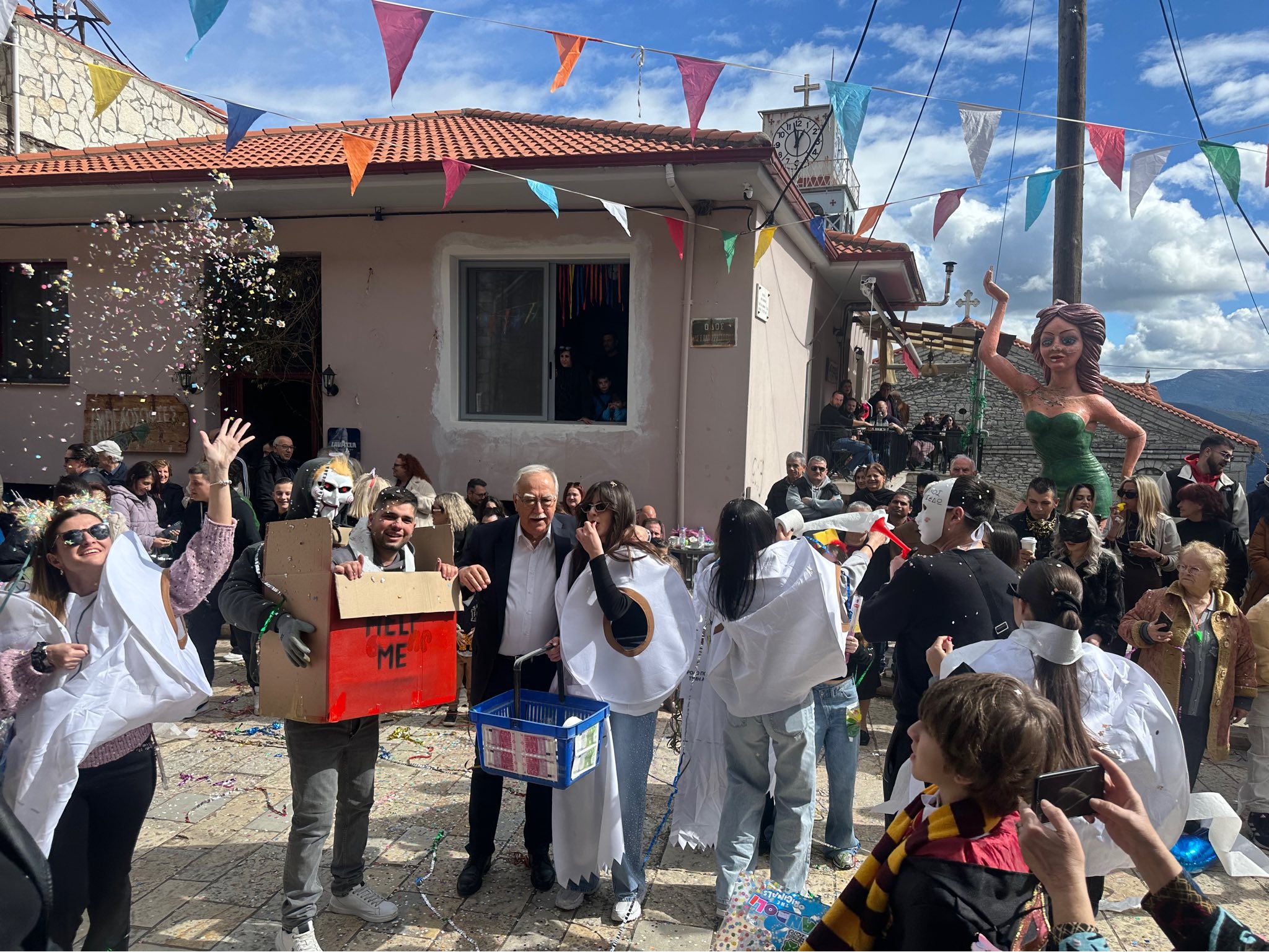 Ο Σύλλογος Δαφναίων Αχαΐας σε Καρναβαλική παρέλαση ΦΩΤΟ