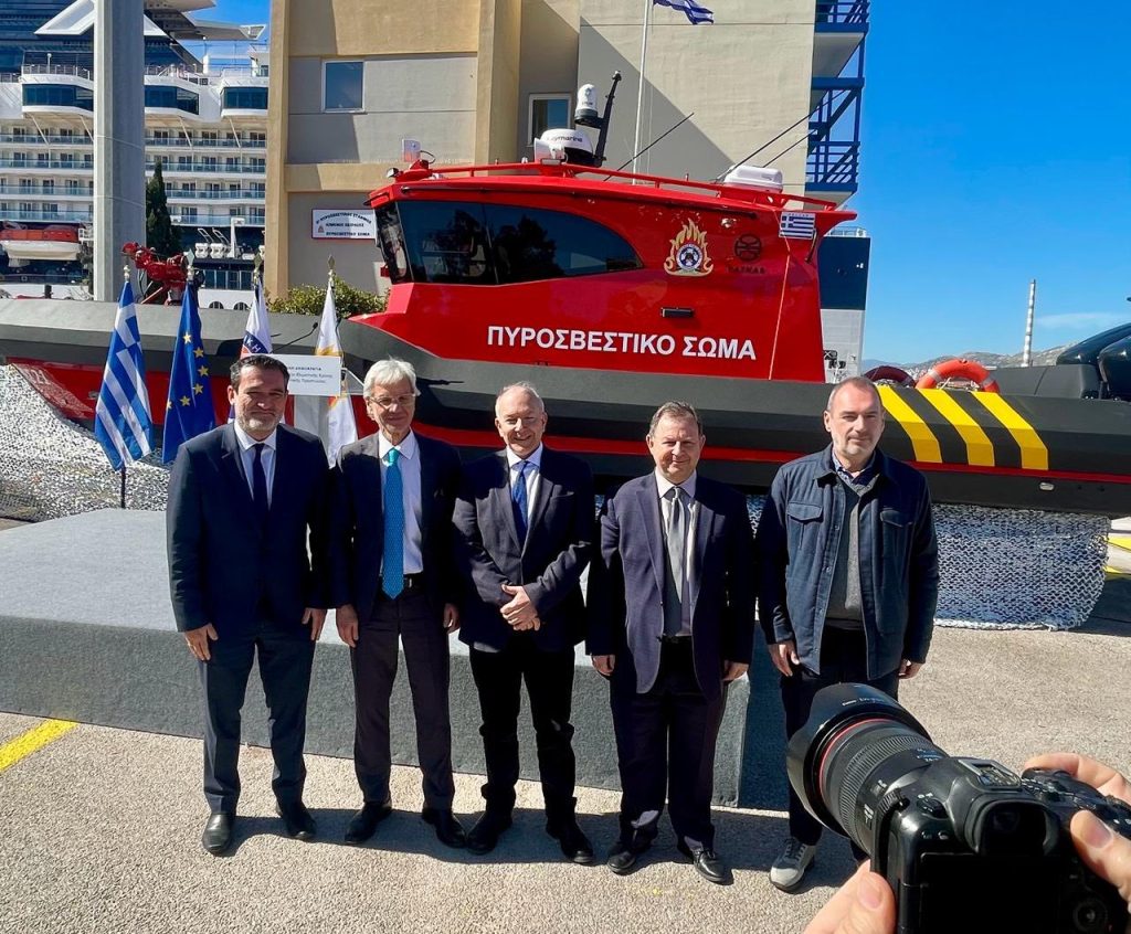 Ο Ανδρέας Κατσανιώτης στην παραλαβή νέων διασωστικών ταχύπλοων σκαφών ΦΩΤΟ