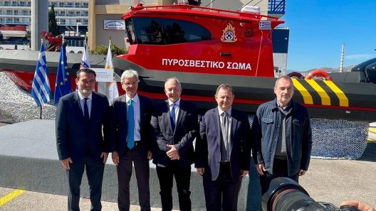 Ο Ανδρέας Κατσανιώτης στην παραλαβή νέων διασωστικών ταχύπλοων σκαφών ΦΩΤΟ