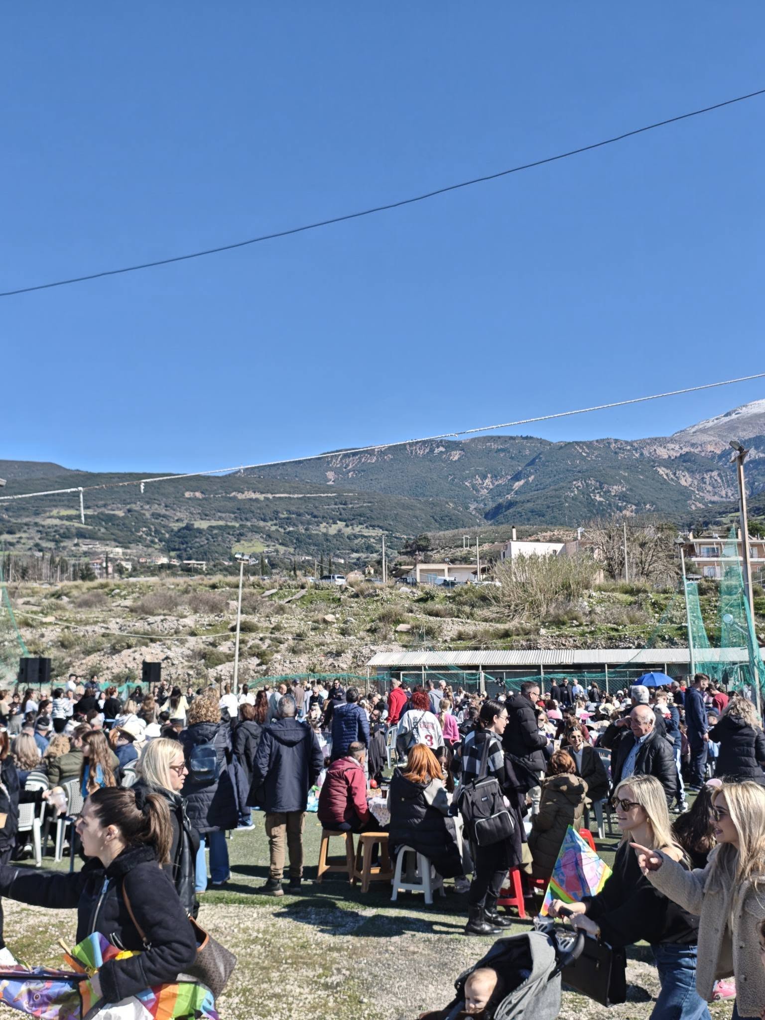 Μαζική παρουσία την Καθαρά Δευτέρα στο Νέο Σούλι ΦΩΤΟ