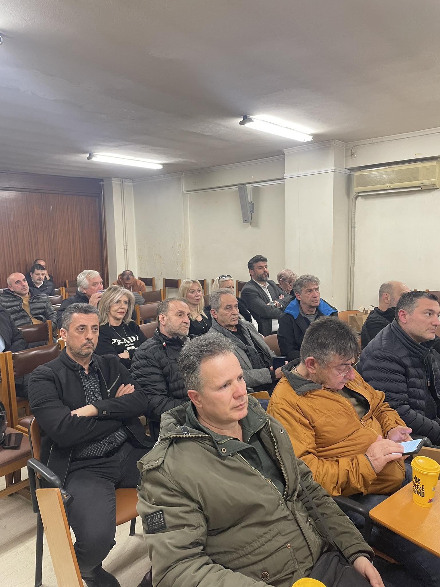 Πάτρα: Τεκμαρτό, φορολογικό, ηλεκτρικό επί τάπητος στον ΟΕΒΕΣΝΑ παρουσία Καββαθά ΦΩΤΟ 30 Πάτρα: Τεκμαρτό, φορολογικό, ηλεκτρικό επί τάπητος στον ΟΕΒΕΣΝΑ παρουσία Καββαθά ΦΩΤΟ