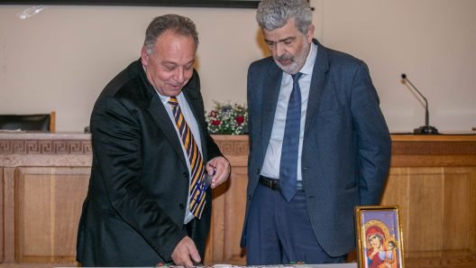 Mε Μαραβέγια και Μέγγουλη η πίτα των Εμπόρων της Πάτρας ΦΩΤΟ