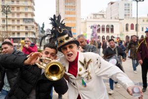 Τσικνοπέμπτη στην Πάτρα: Το κέντρο «πήρε φωτιά» με Βαλκανικούς ρυθμούς ΦΩΤΟΡΕΠΟΡΤΑΖ