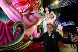 Πάτρα: Ρομποτική και εφέ φέτος στα άρματα - Το Πανεπιστήμιο έδειξε το μέλλον με σεβασμό στην παράδοση ΦΩΤΟ 25 Πάτρα: Ρομποτική και εφέ φέτος στα άρματα - Το Πανεπιστήμιο έδειξε το μέλλον με σεβασμό στην παράδοση ΦΩΤΟ