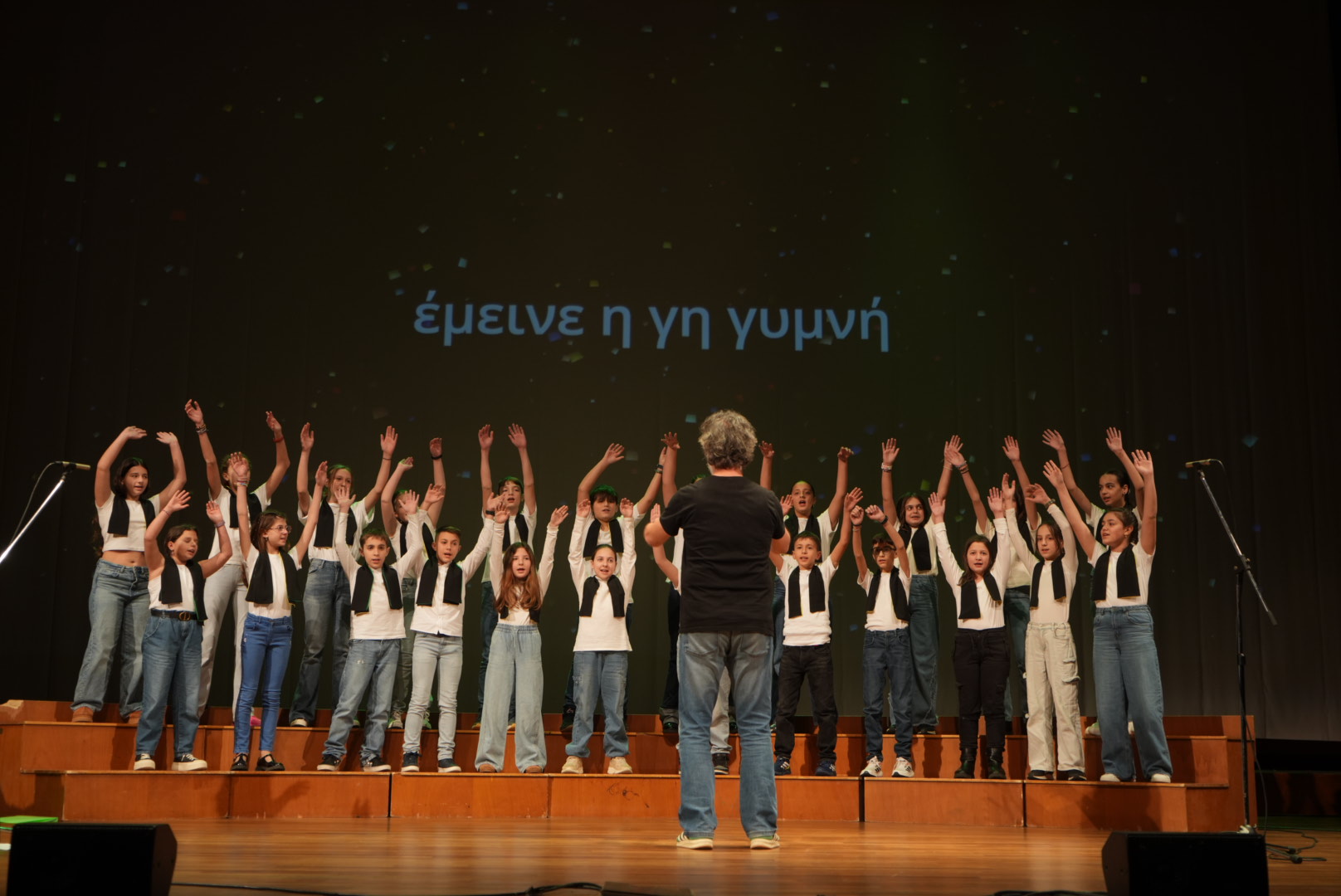 Πανηγυρικό το αναβιωμένο Φεστιβάλ Παιδικού Τραγουδιού στην Πάτρα ΒΙΝΤΕΟ - ΦΩΤΟ 40 Πανηγυρικό το αναβιωμένο Φεστιβάλ Παιδικού Τραγουδιού στην Πάτρα ΒΙΝΤΕΟ - ΦΩΤΟ