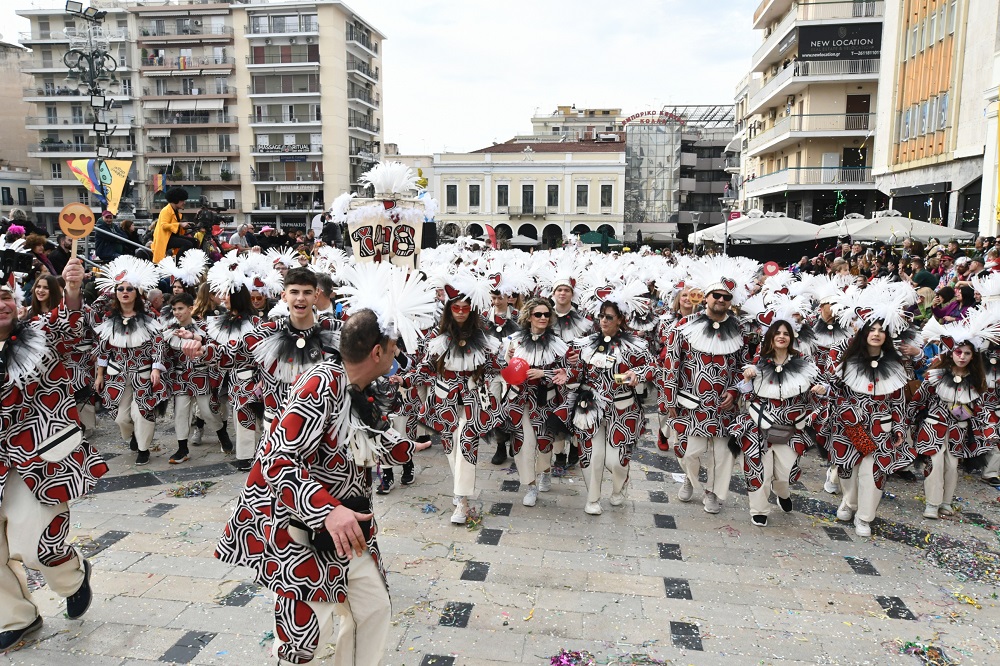Η ώρα των Παρελάσεων του Πατρινού Καρναβαλιού ΦΩΤΟ