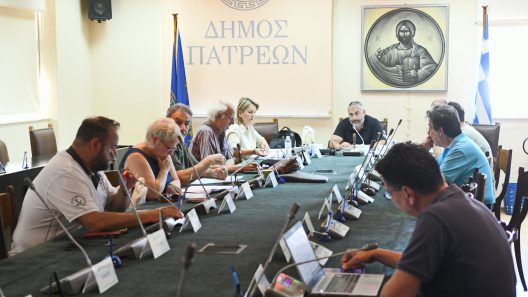 Πάτρα: Στην Δημοτική Επιτροπή σταθμεύσεις και εγκρίσεις