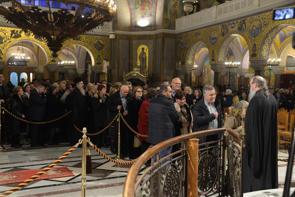 Σε κατανυκτικὸ κλίμα Α' Εσπερινός στην Πάτρα ΦΩΤΟ