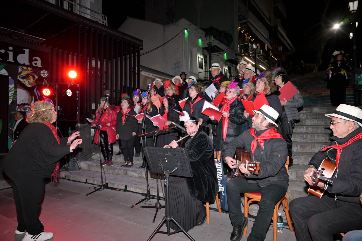 Η μουσικοχορευτική εκδήλωση «Χοροί και Τραγούδια του Καιρού» από τις ΣφήγΚΕΣ στις ιστορικές σκάλες ΦΩΤΟ