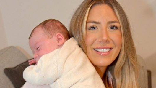 Βρετανία: Ιστορική γέννα με μωρό από μεταμόσχευση μήτρας νεκρής μητέρας