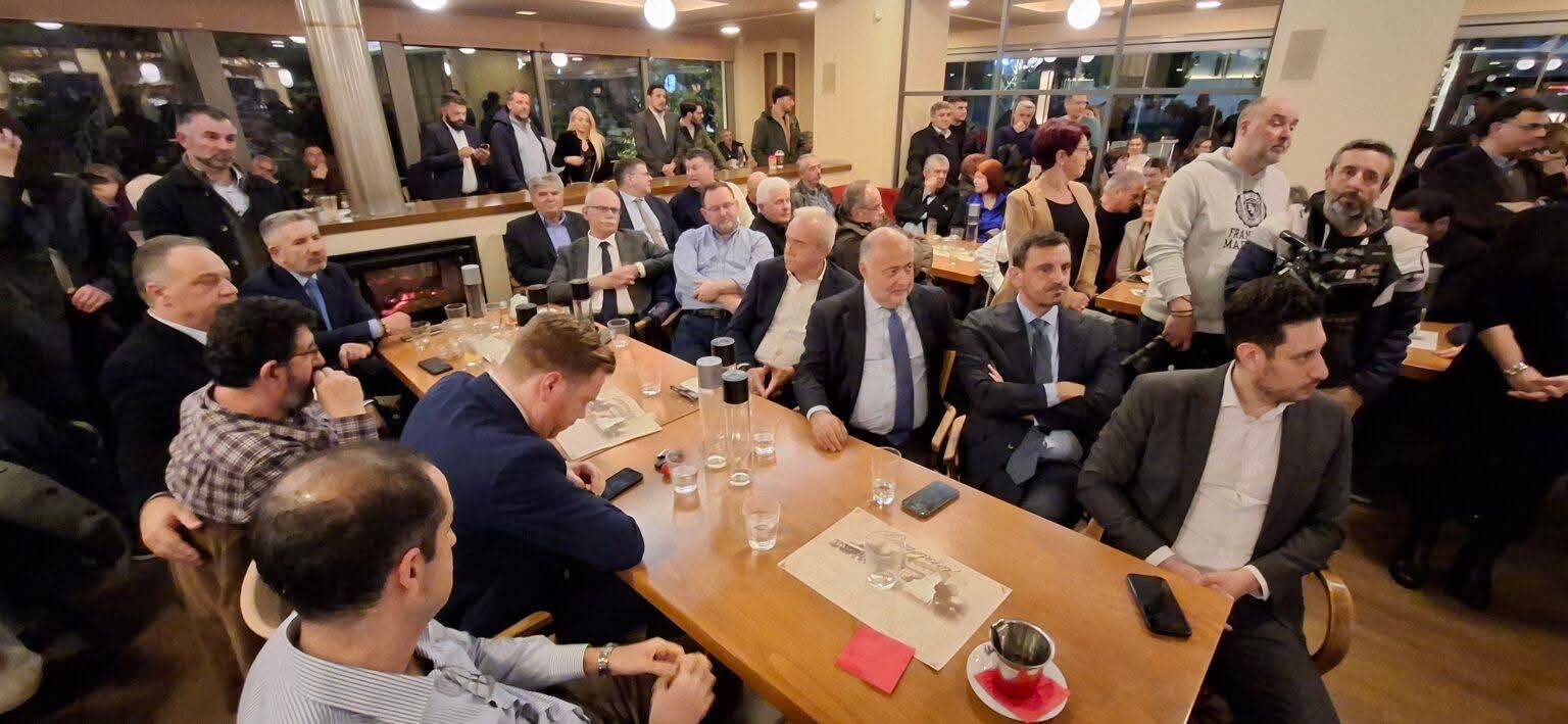 Στην πίτα της ΝΔ Ηλείας ο «γαλάζιος» Πρόεδρος της Αχαΐας ο Μ. Κατσιγιάννης ΦΩΤΟ