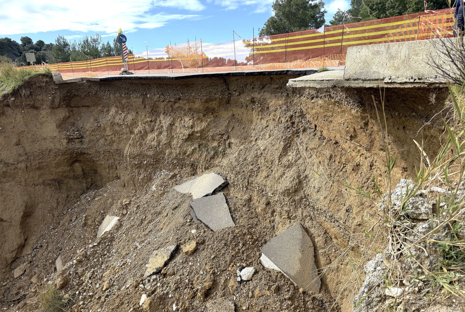 Ηλεία: Κατέρρευσε ο δρόμος προς την Μονάδα Απορριμμάτων Τριανταφυλλιάς ΦΩΤΟ