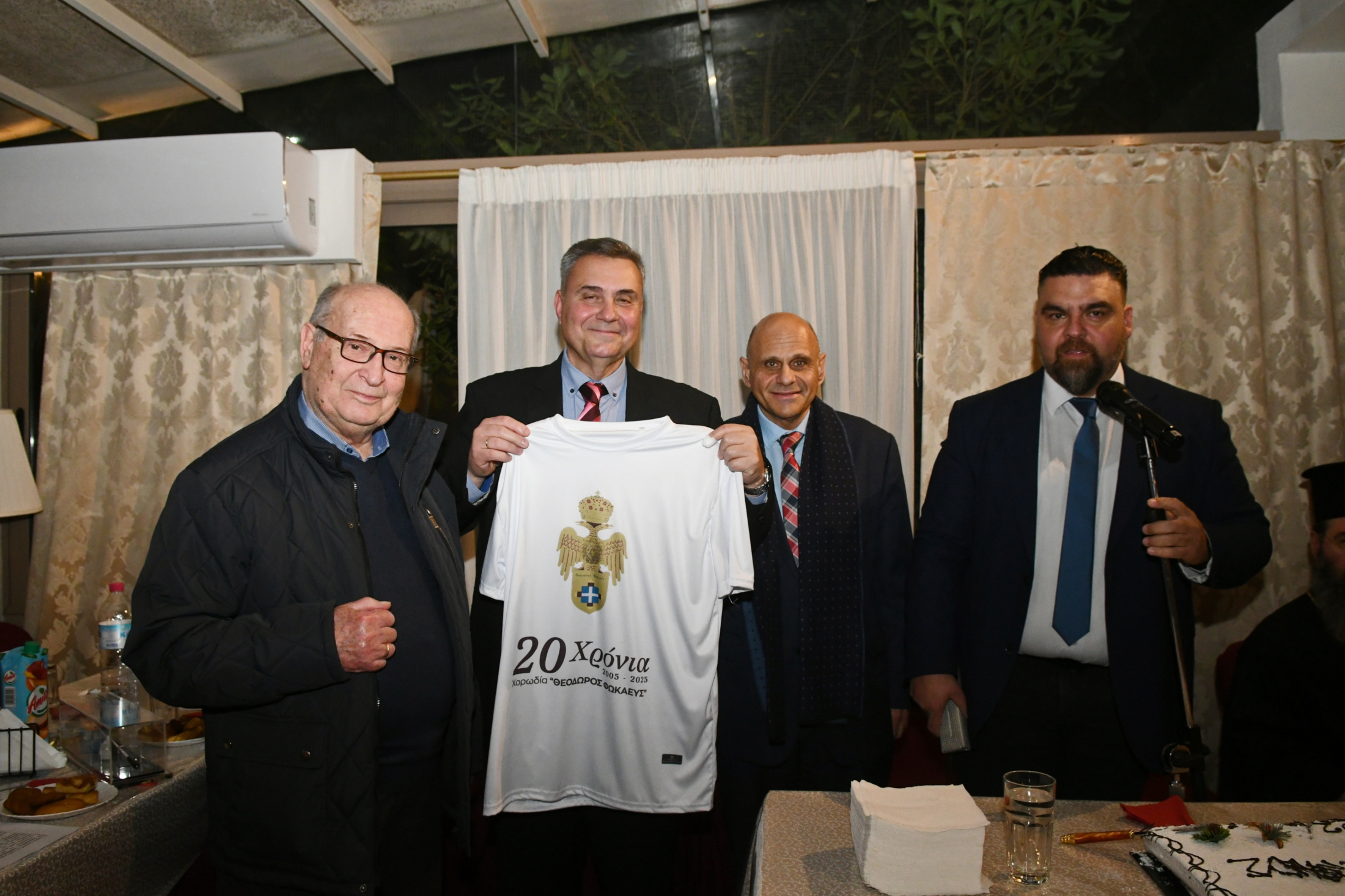 Ύμνοι και διακρίσεις στην πίτα της Βυζαντινής Χορωδίας «Θεόδωρος Φωκαεύς» ΦΩΤΟ