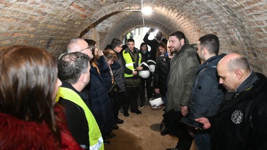 Λάτρεις της Vespa ξεναγήθηκαν Καρναβαλικά και Ιστορικά, από Πελετίδη ΦΩΤΟ