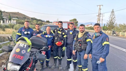 Δωρεά σωστικών σωσιβίων και εκπαιδευτικού γιλέκου στους Εθελοντές Πυροσβέστες της Αχαΐας ΦΩΤΟ