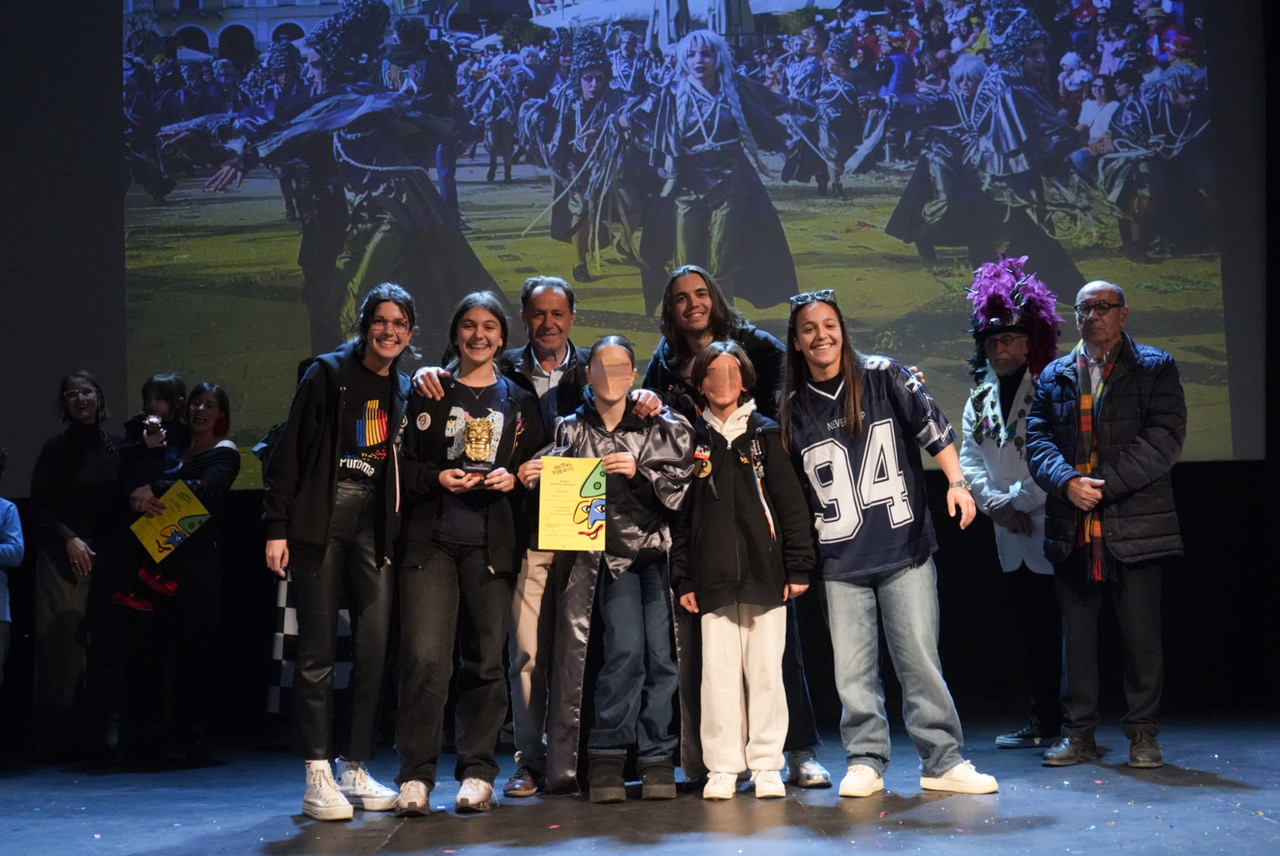 Πάτρα: Ανακοινώθηκαν τα βραβεία του Καρναβαλιού 2026 ΠΛΟΥΣΙΟ ΦΩΤΟΡΕΠΟΡΤΑΖ