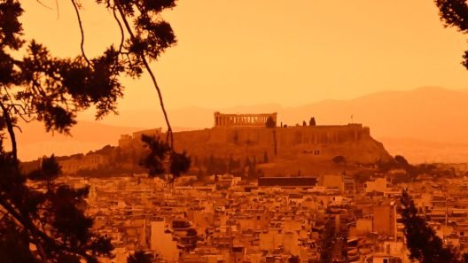 Επιστροφή της αφρικανικής σκόνης το Σαββατοκύριακο, σε ποιες περιοχές ΧΑΡΤΕΣ