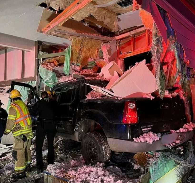 Αγροτικό «πέταξε» 30 μέτρα στον αέρα και καρφώθηκε σε σπίτι ΒΙΝΤΕΟ 24 Αγροτικό «πέταξε» 30 μέτρα στον αέρα και καρφώθηκε σε σπίτι ΒΙΝΤΕΟ