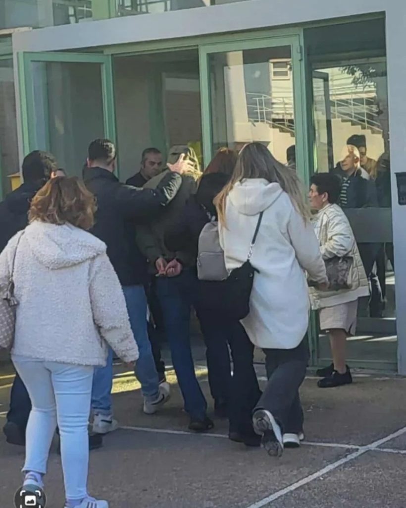 Αίγιο - Πυροβολισμοί ανηλίκων: Στο Patrapress.gr η απολογία του 46χρονου, οι ισχυρισμοί που δεν έπεισαν την Ανακρίτρια 24 Ο 46χρονος δράστης εκ νέου στα δικαστήρια Αιγίου την Πέμπτη για να απολογηθεί