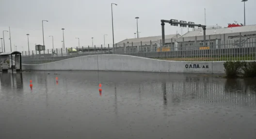 Πάτρα: Βρέθηκε λύση για τις πλημμύρες στην Ακτή Δυμαίων - Το καθοριστικό τηλεφώνημα Φαρμάκη στον Πελετίδη και το παρασκήνιο