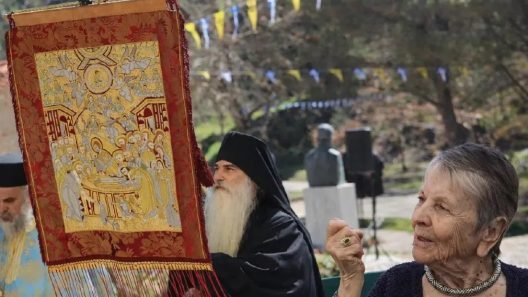 Αχαΐα: Η ιστορική ομιλία και το ποίημα της Ελένης Αρβελέρ - «Οι Καλαβρυτινοί πέθαναν όρθιοι για να μη ζήσουν γονατιστοί»