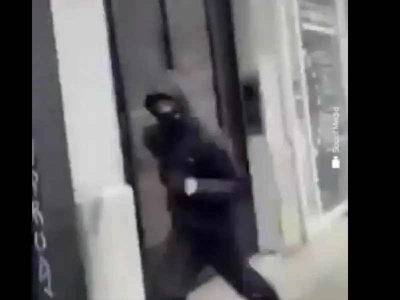 Γαλλία: Τραυματίες, αναμεσά τους και 5χρονος, σε επίθεση με χειροβομβίδα ΒΙΝΤΕΟ